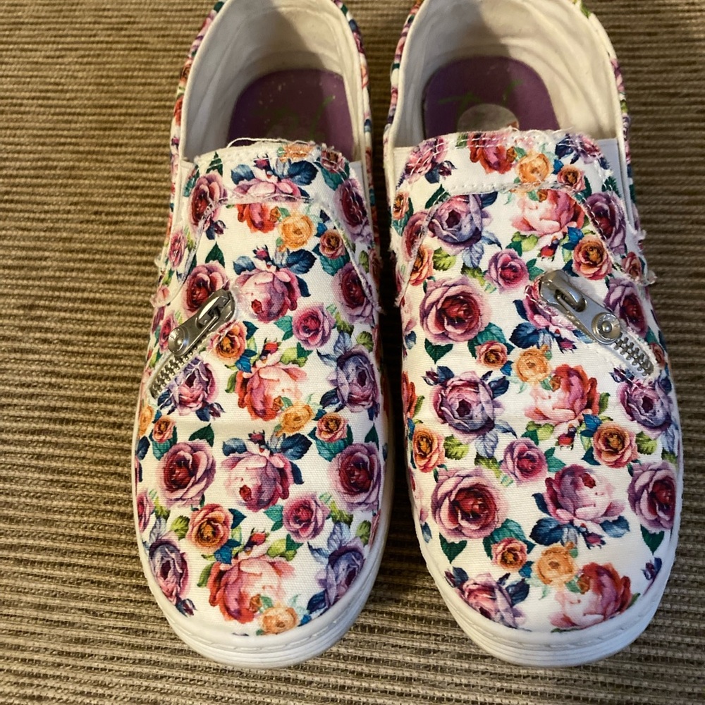 Blowfish Malibu floral slip on sneaker
